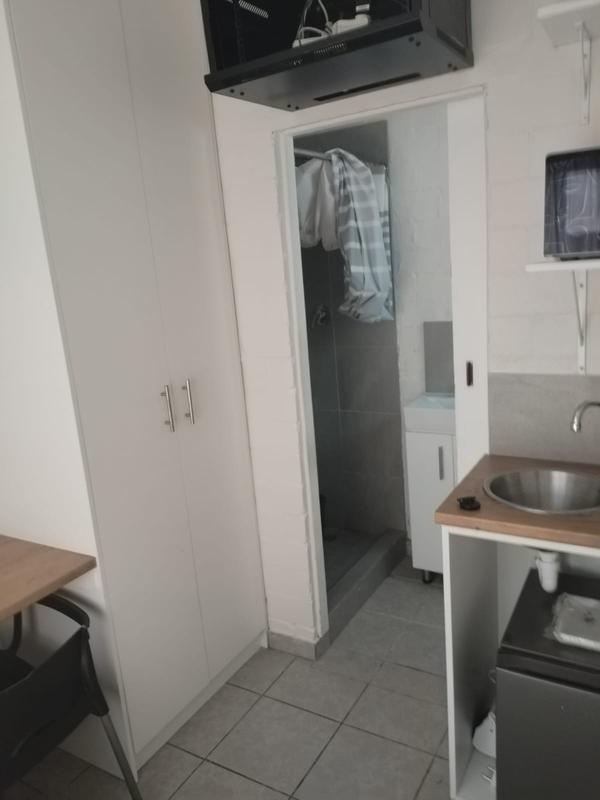 To Let 1 Bedroom Property for Rent in Highbury Western Cape